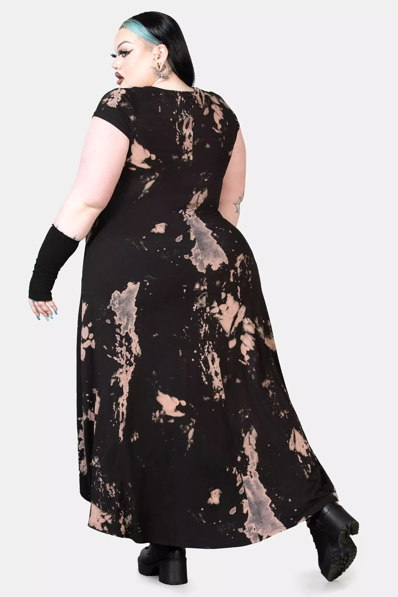 Deadly Debbie Maxi Dress [PLUS]