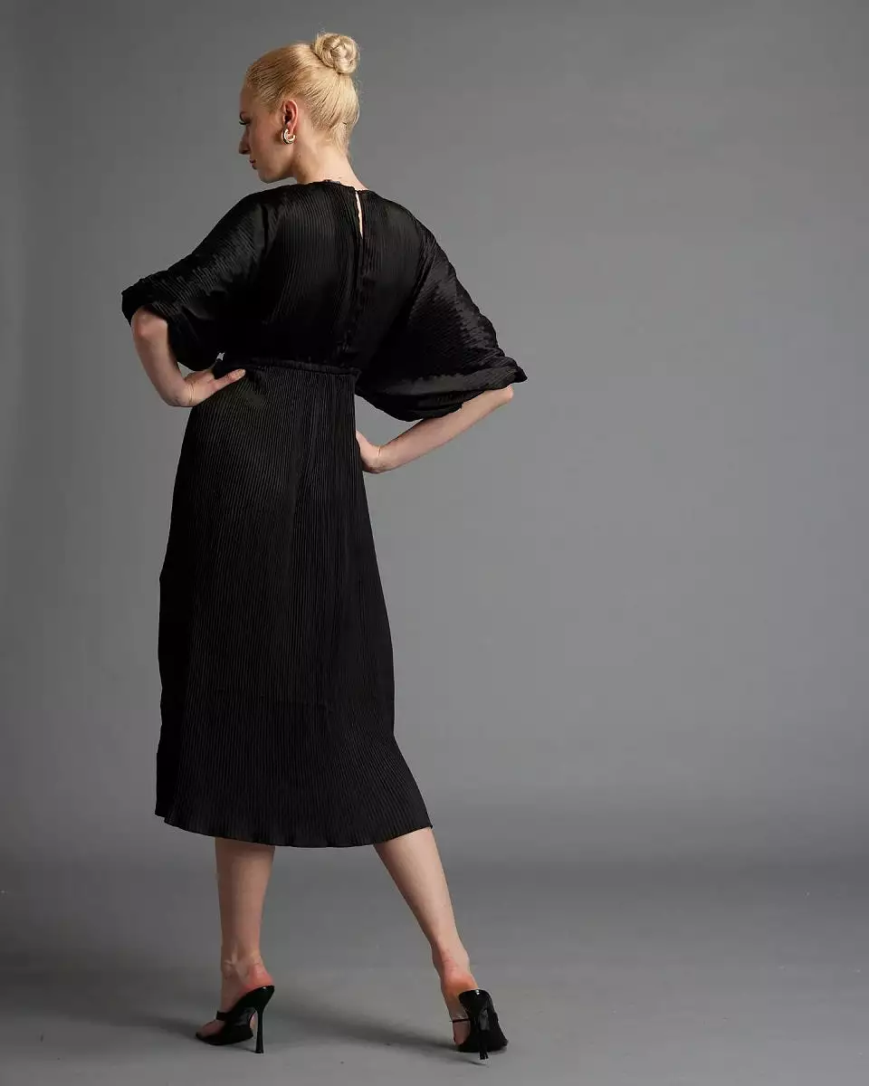 Thalia Travels Dress Black