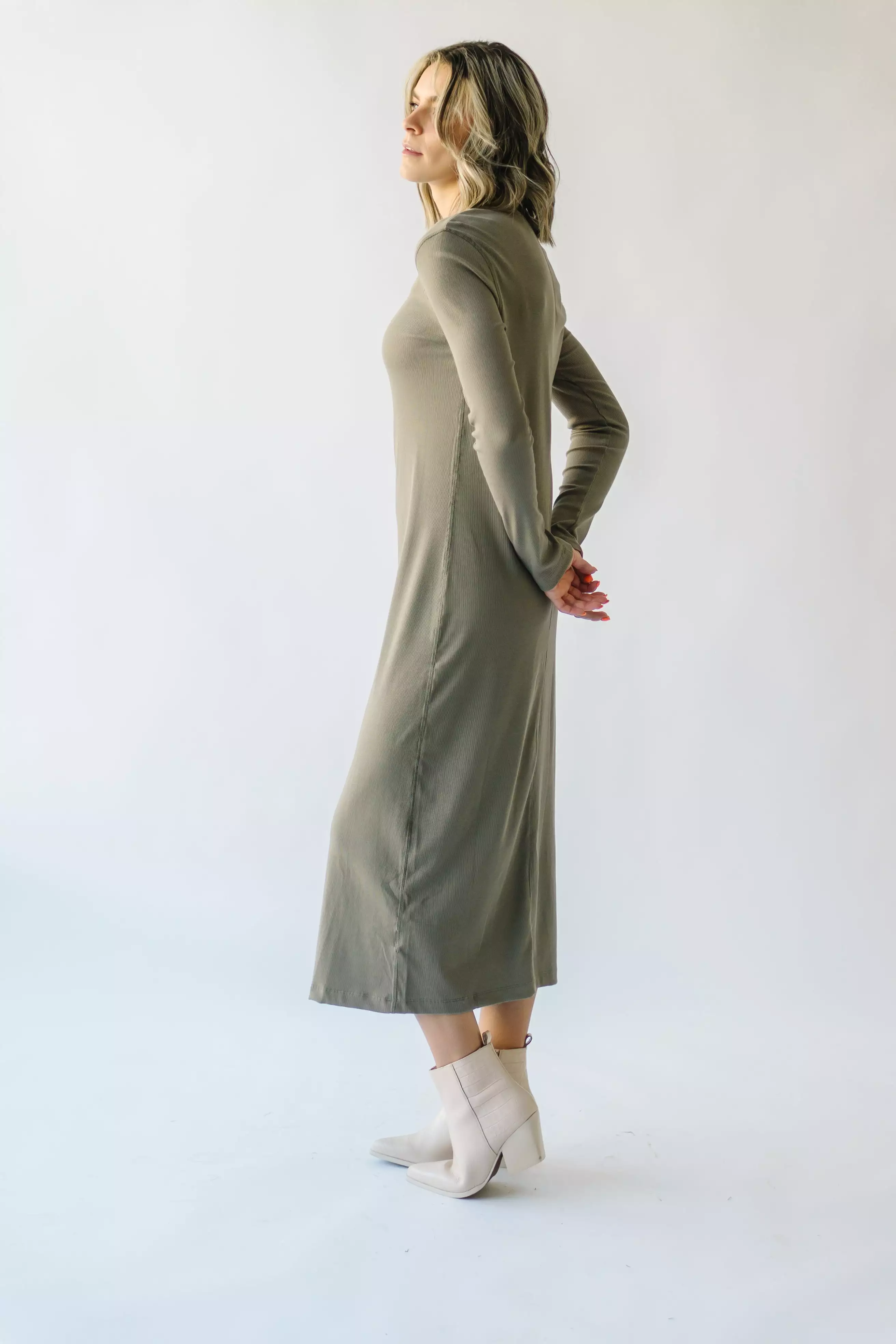 The Carbondale Ribbed Midi Dress in Olive