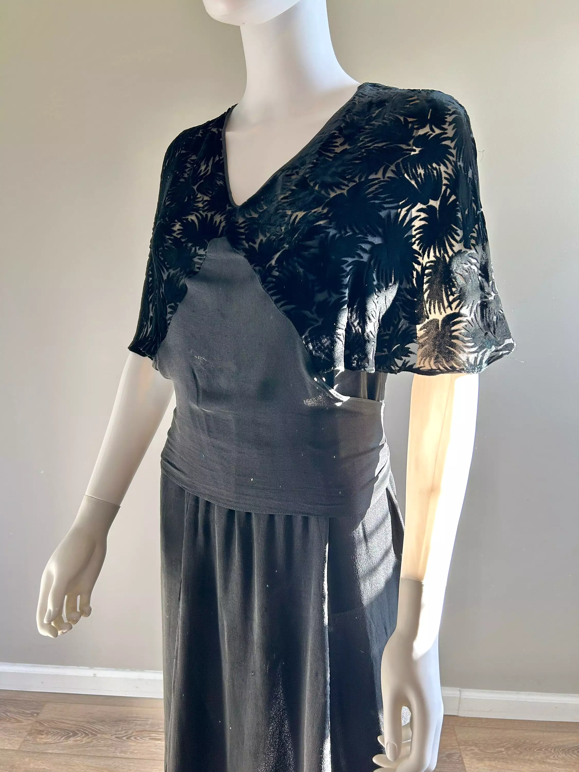 Vintage 1930s Black Rayon Dress with Velvet Caplet / 30s Party Dress / Size L